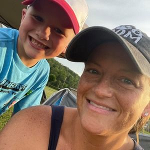 Meet your Posher, Holly